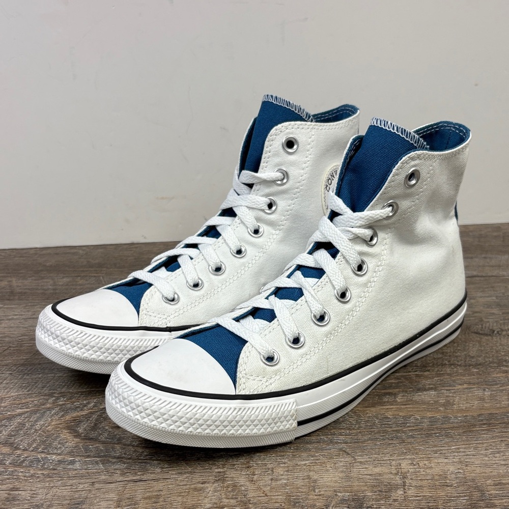 Converse Chuck Taylor All Star High-Top Sneakers
White / Blue | Unisex | M 7 W 9